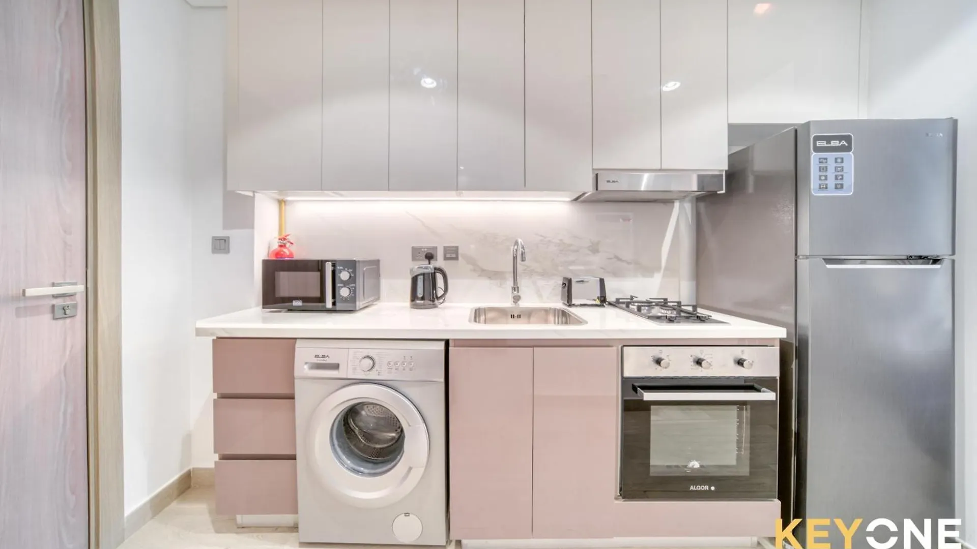 Apartmán Spacious Azizi Riviera Studio